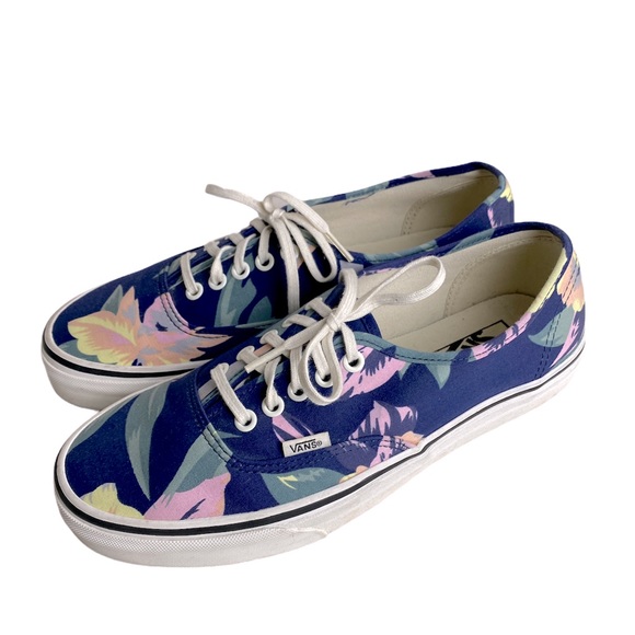 Vans Shoes - Vans floral blue low top sneakers shoes size 10